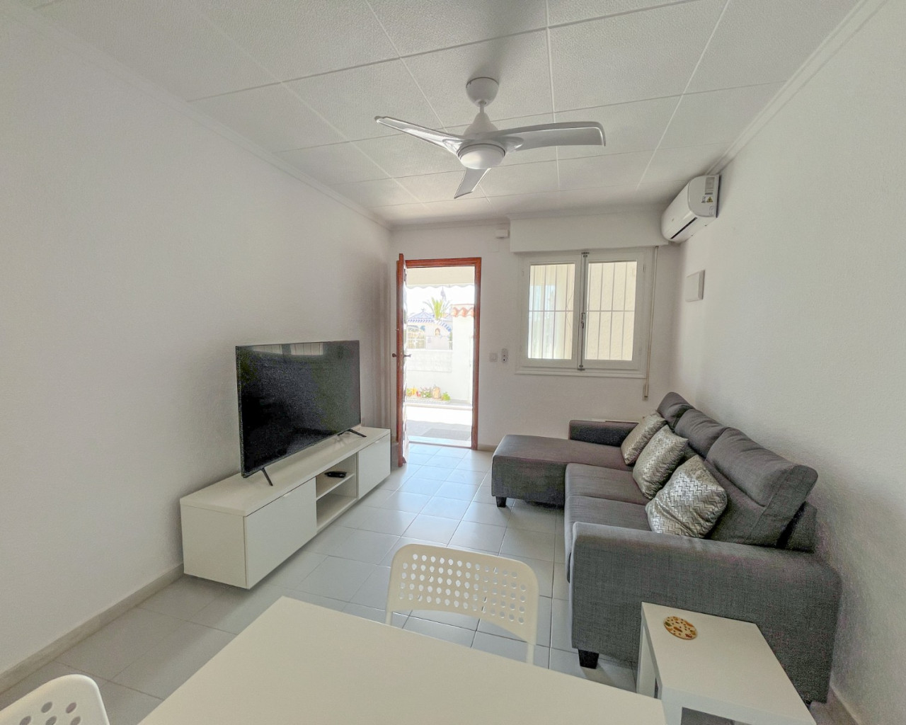 Venta - Bungalow - Torrevieja - San Luis / La Siesta