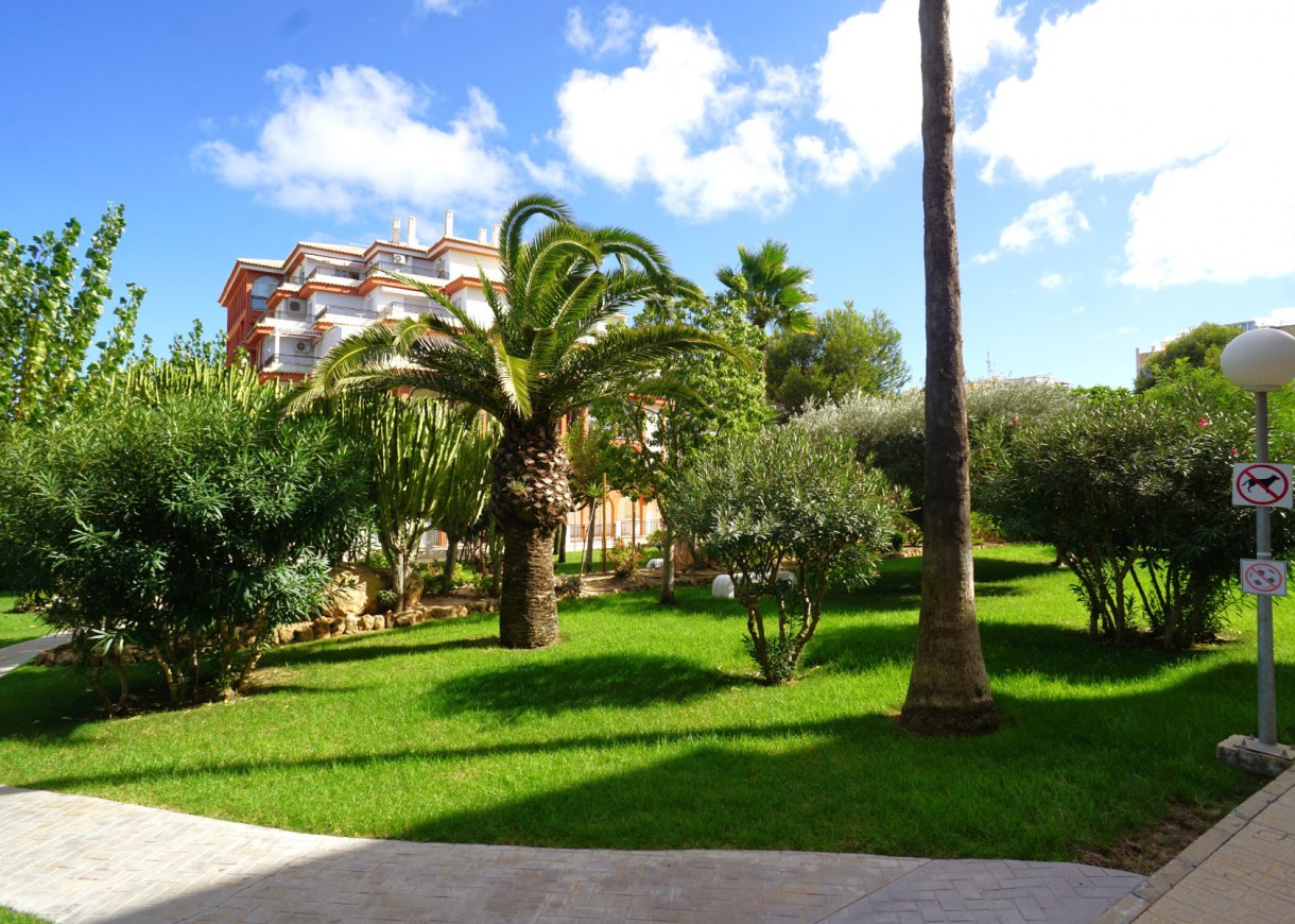 Resale - Lägenhet - Torrevieja - Torreblanca