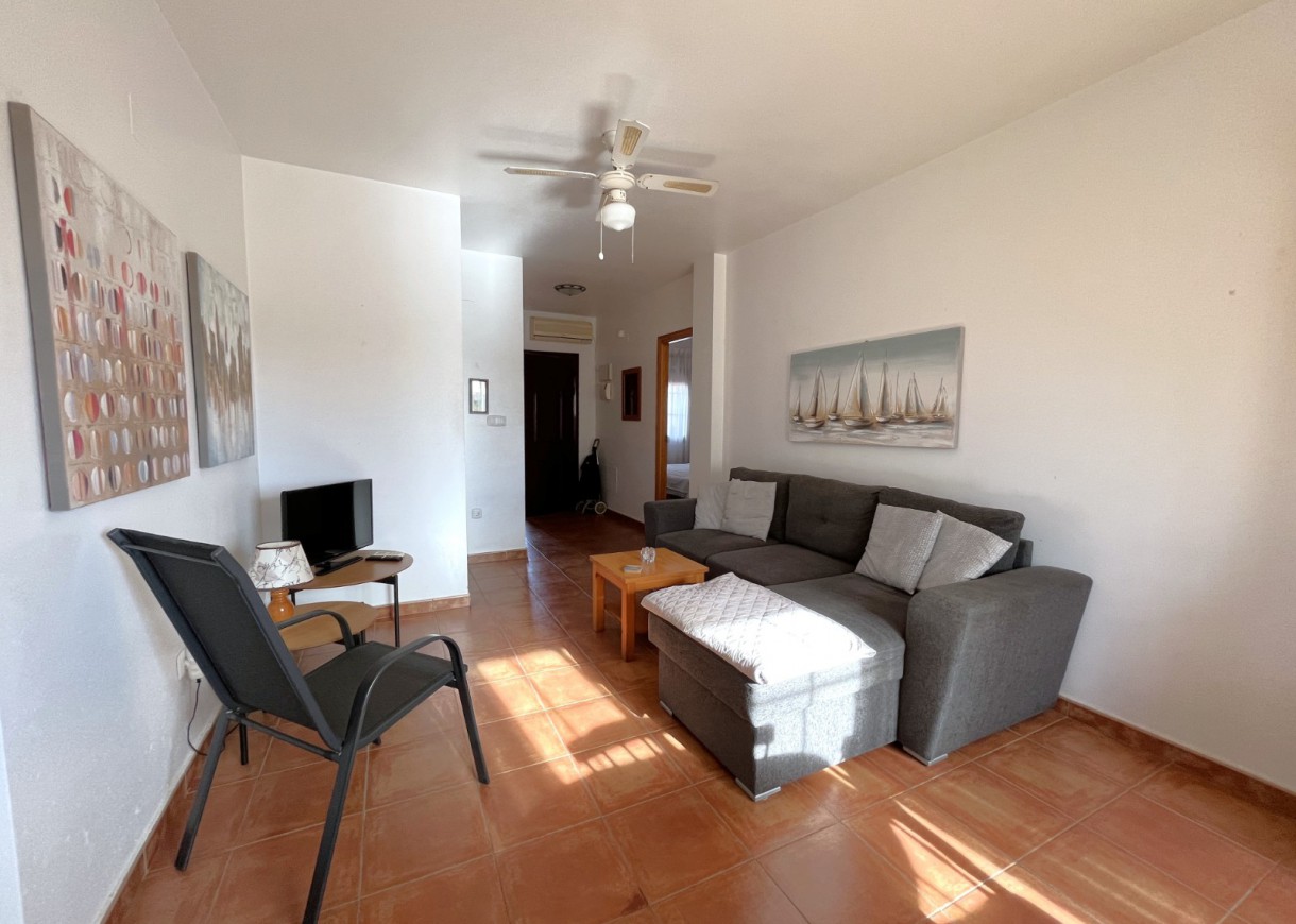 Alquiler a largo plazo - Apartamento - Torrevieja - Torretas