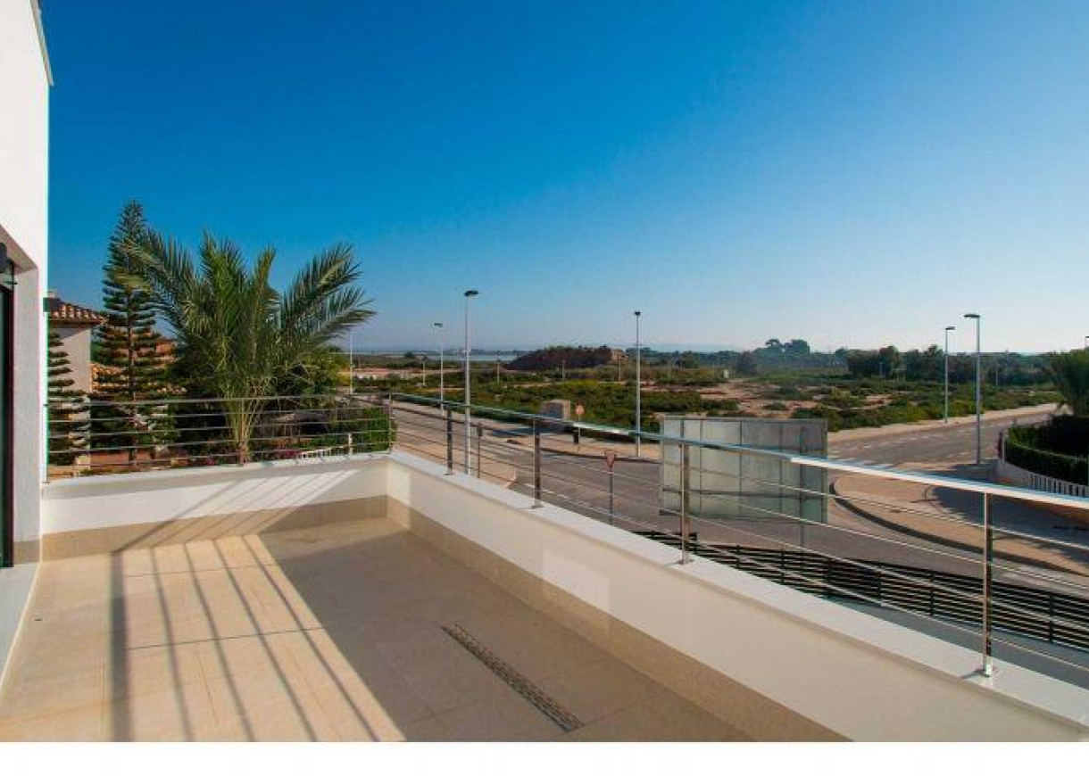 Nueva construcción  - Chalet - La Marina - La Marina / El Pinet