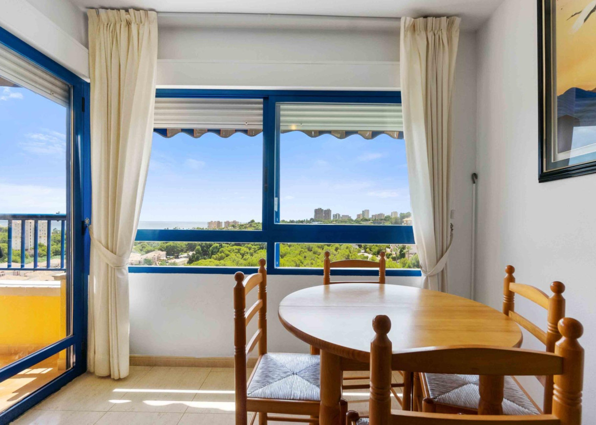 Resale - Apartment - Orihuela Costa - Campoamor