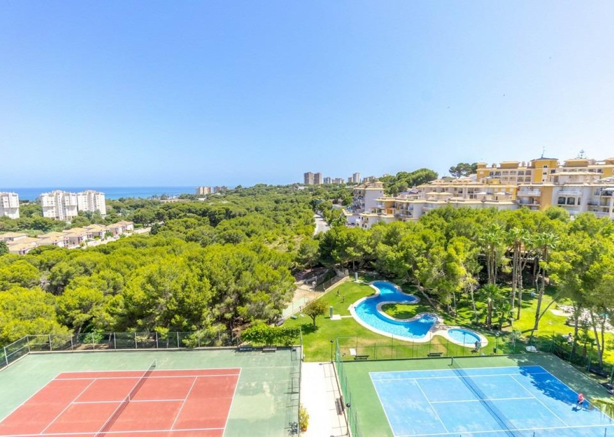 Resale - Apartment - Orihuela Costa - Campoamor