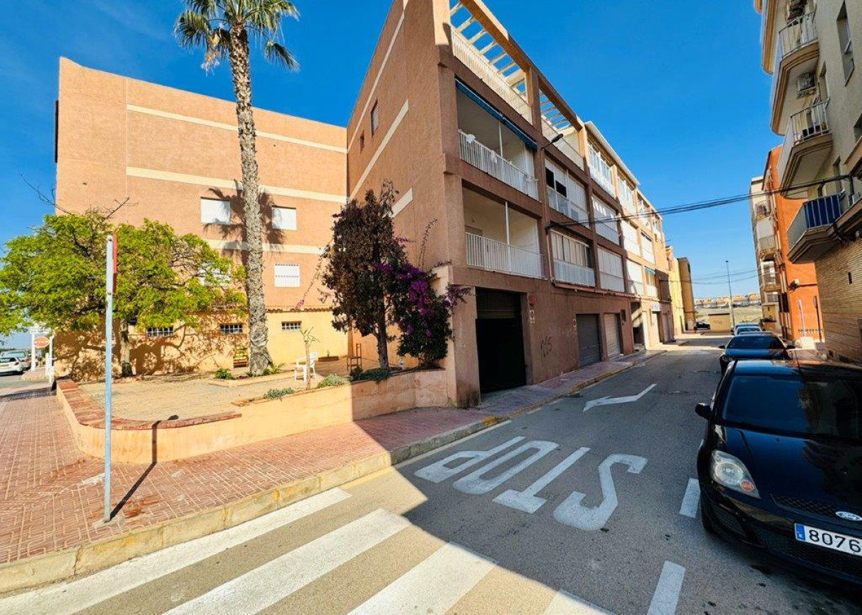 Resale - Apartment - La Mata