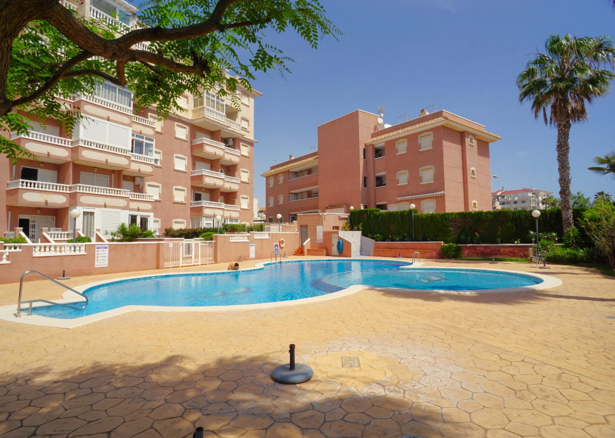 Resale - Apartment - Torrevieja - Torreblanca