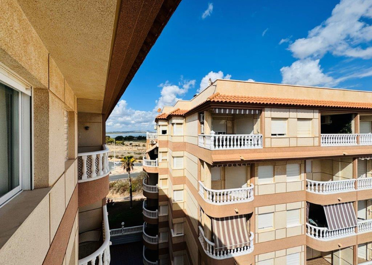 Resale - Apartment - La Mata