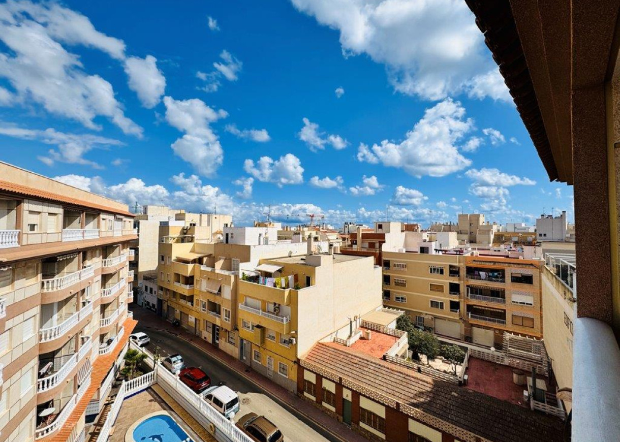 Resale - Apartment - La Mata