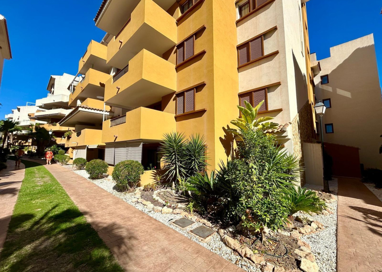 Resale - Apartment - Torrevieja - Punta prima