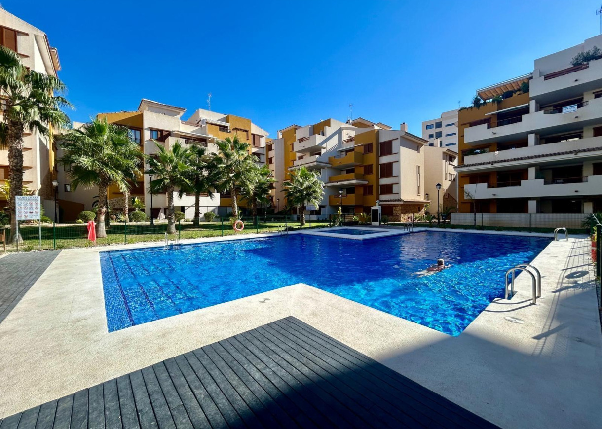 Resale - Lägenhet - Torrevieja - Punta prima