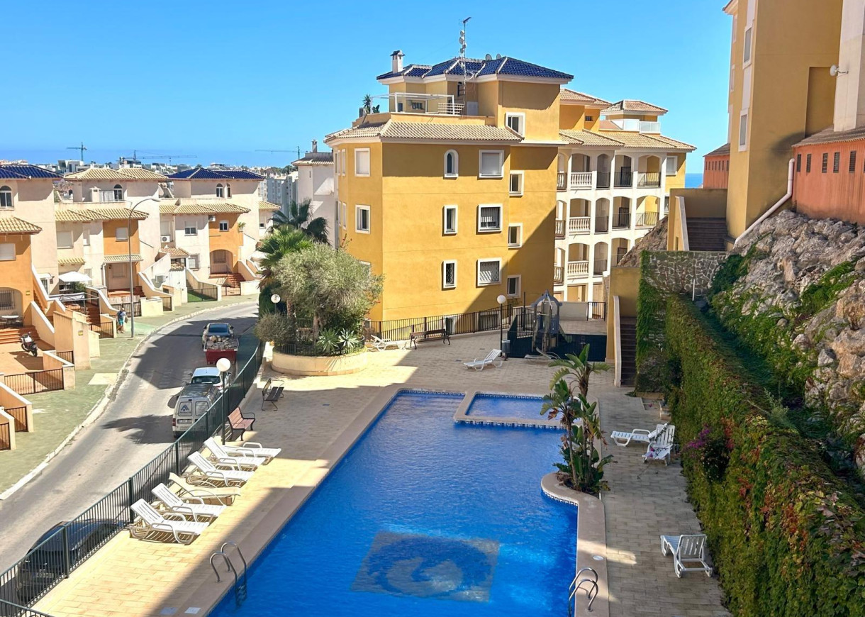 Resale - Apartment - Orihuela Costa - Altos de Campoamor