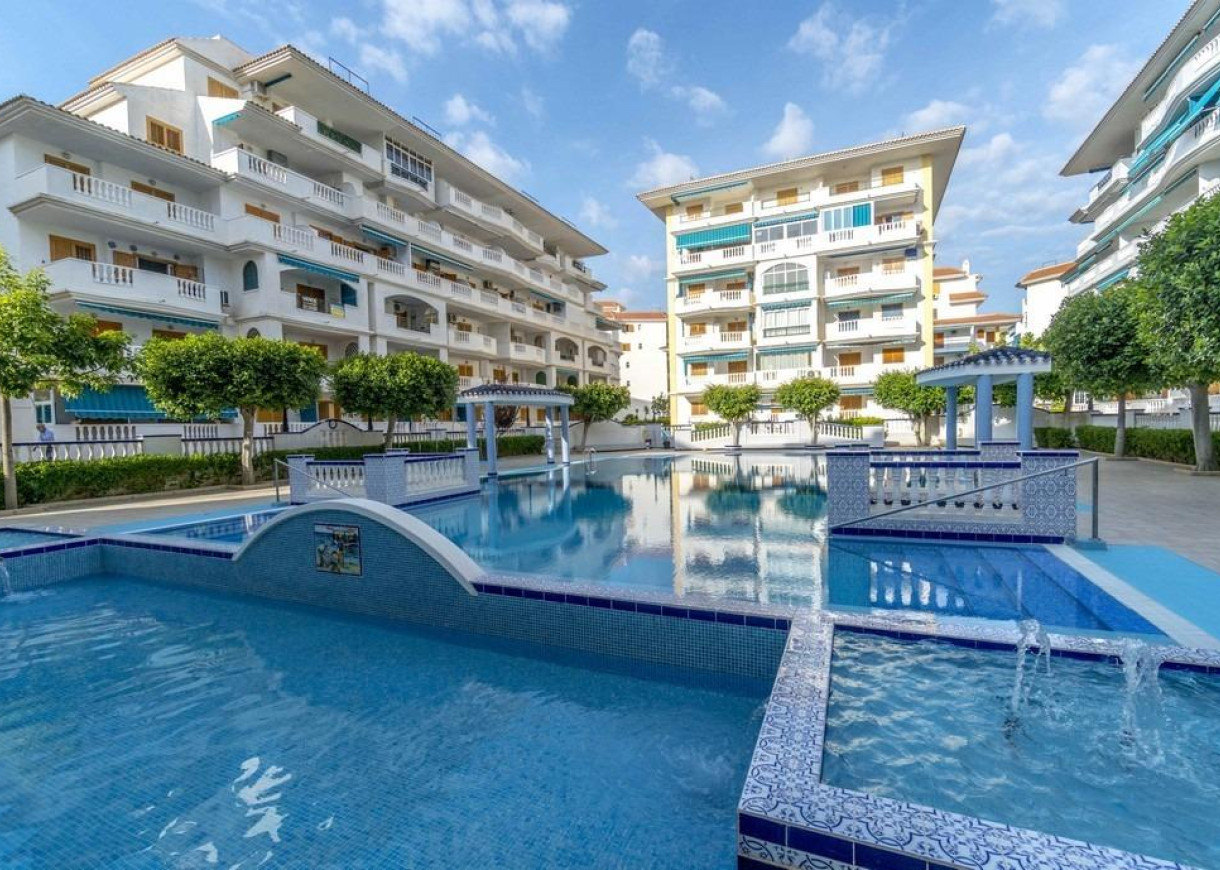 Resale - Apartment - Torrevieja - La Mata