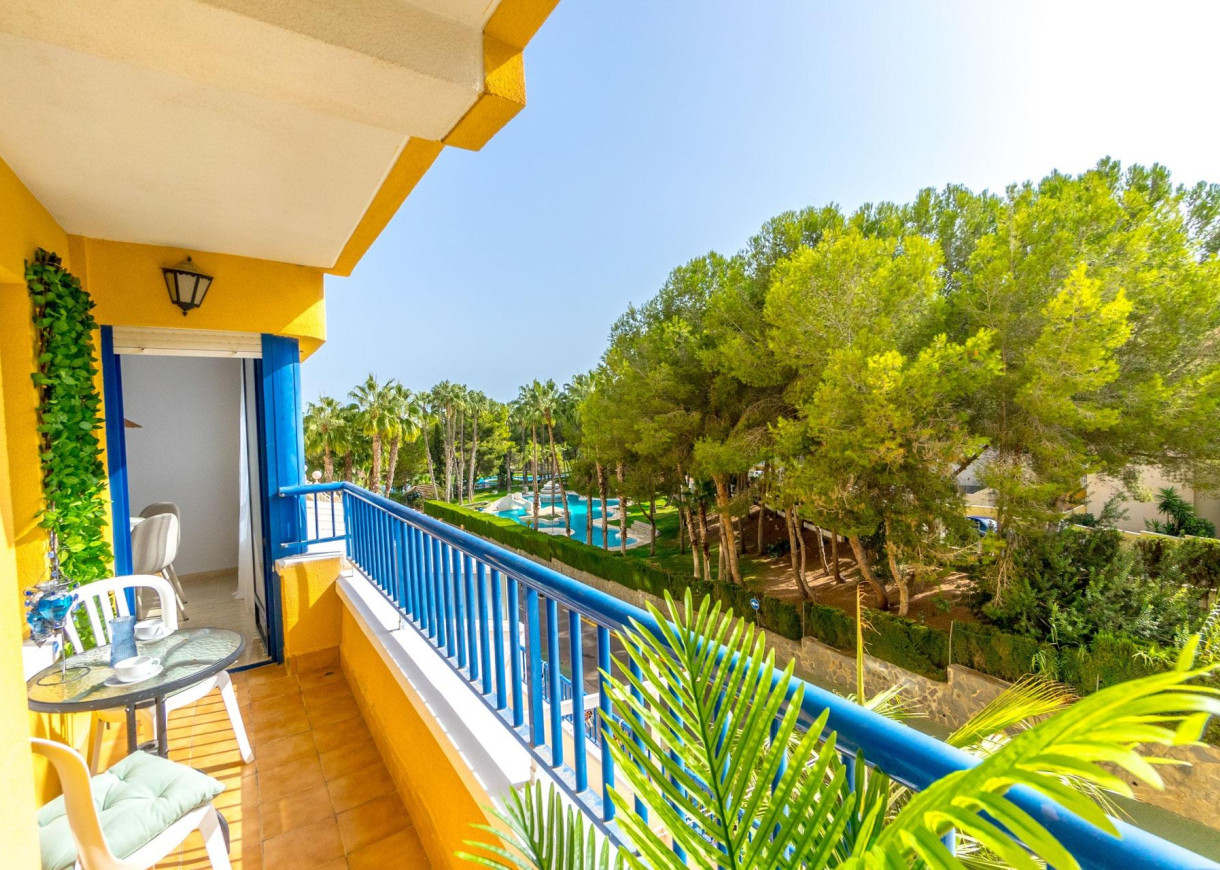 Resale - Apartment - Orihuela Costa - Altos de Campoamor