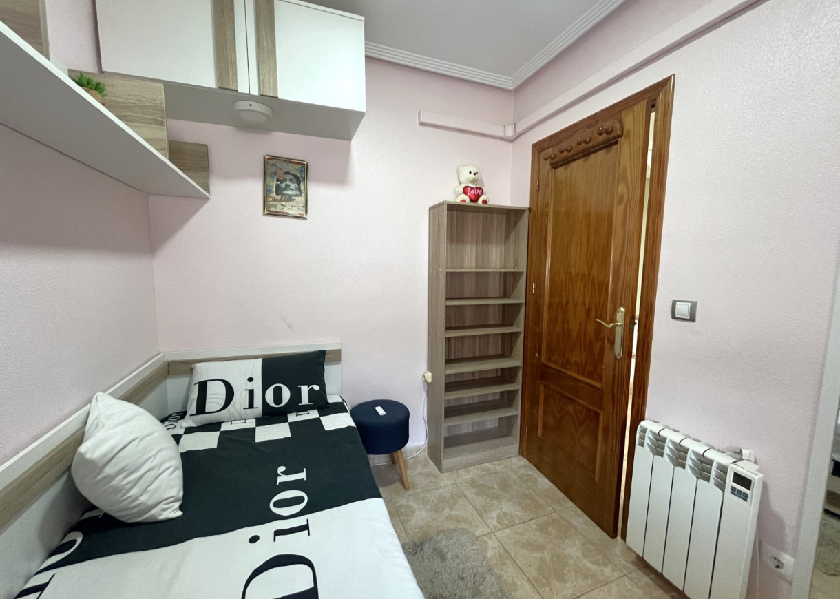 Location longue durée - Appartement - Torrevieja - Centro