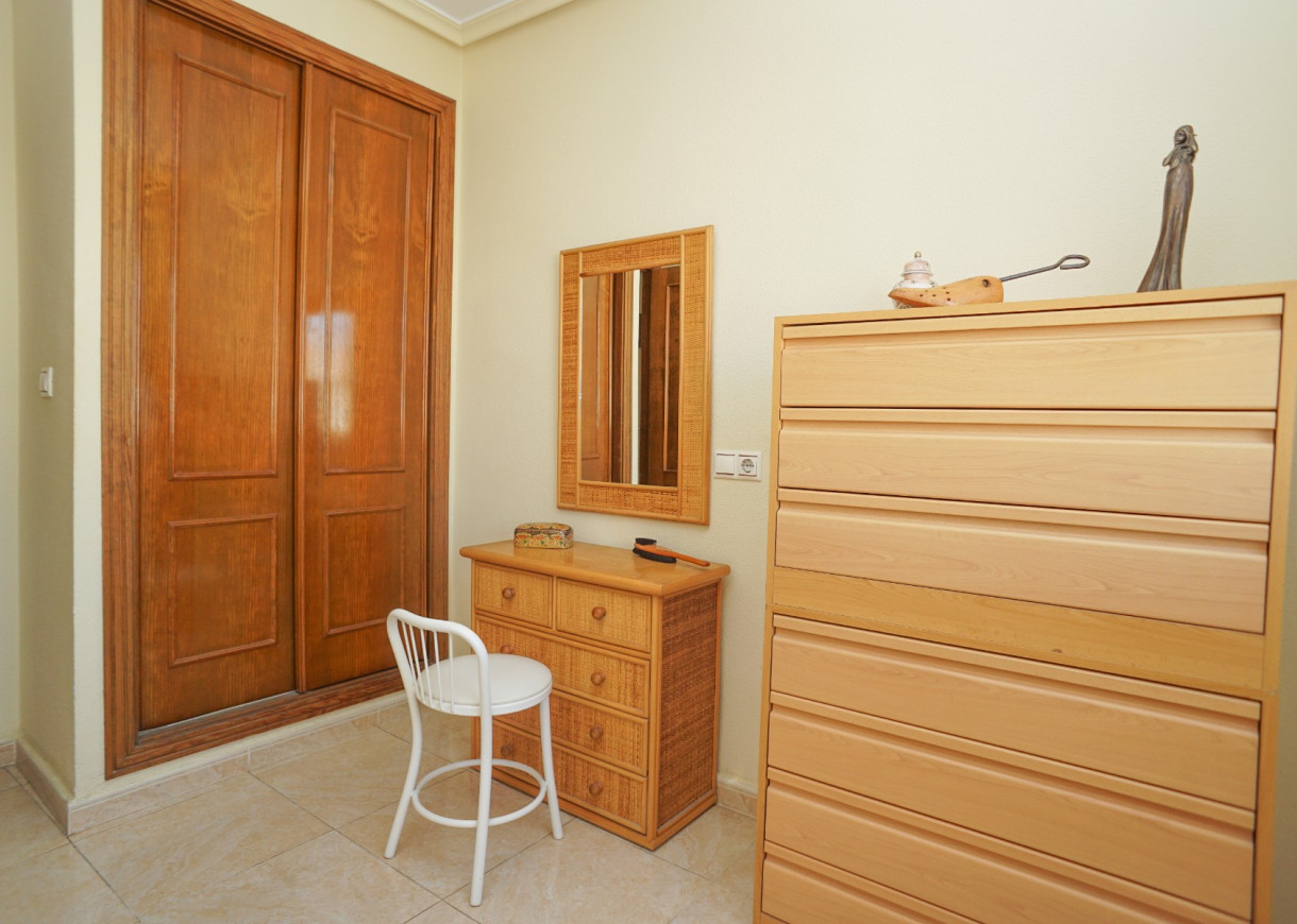 Resale - Town house - Torrevieja - Aguas Nuevas