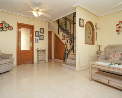 Resale - Town house - Torrevieja - Aguas Nuevas