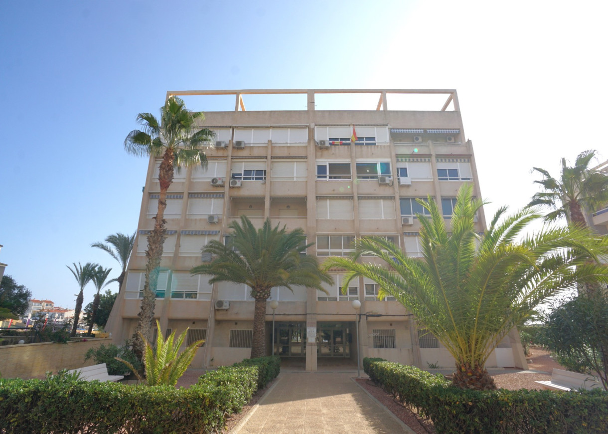 Resale - Apartment - Torrevieja - Torreblanca