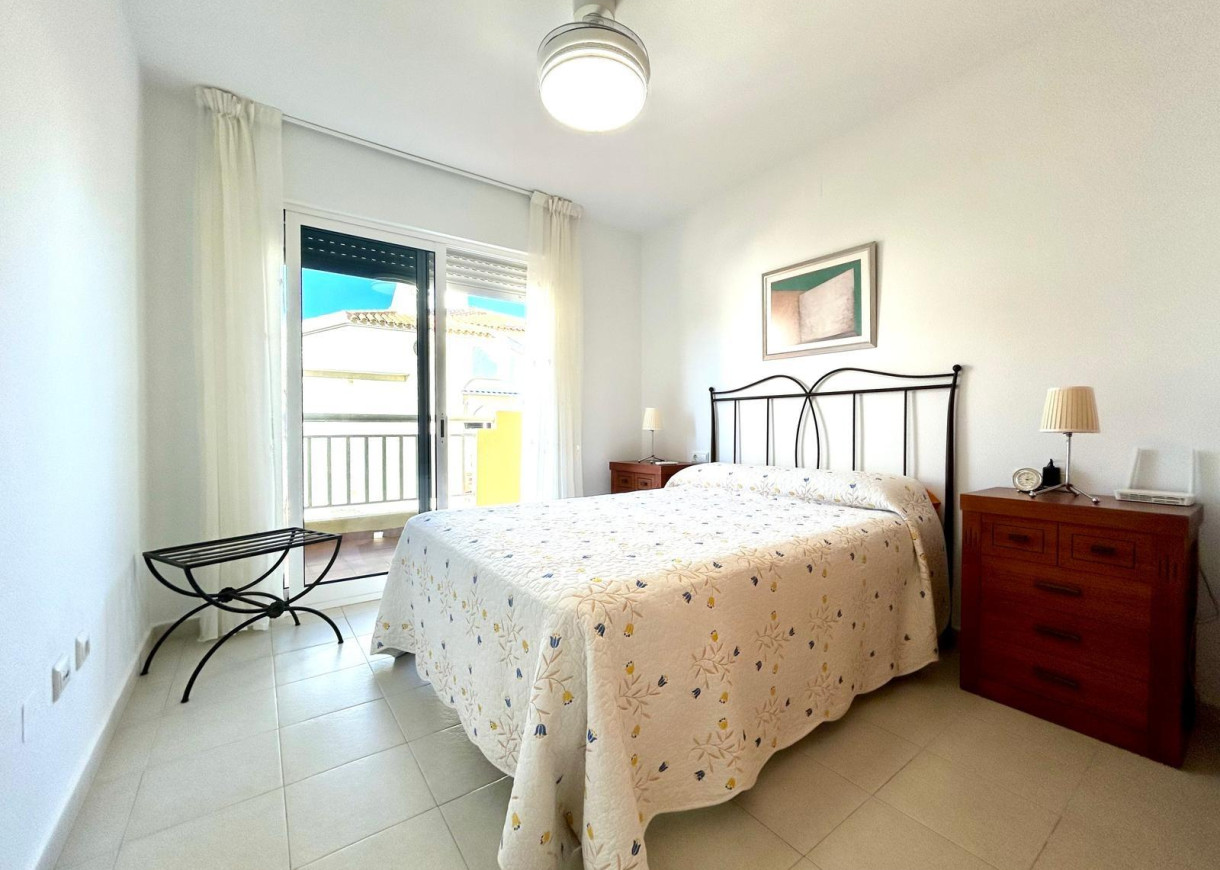 Resale - Apartment - Orihuela Costa - Campoamor