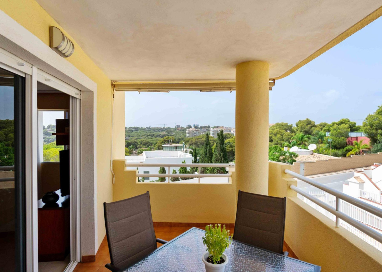 Resale - Apartment - Orihuela Costa - Campoamor