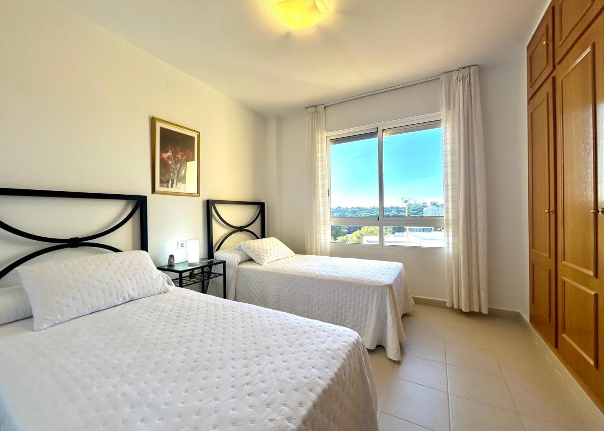 Resale - Apartment - Orihuela Costa - Campoamor