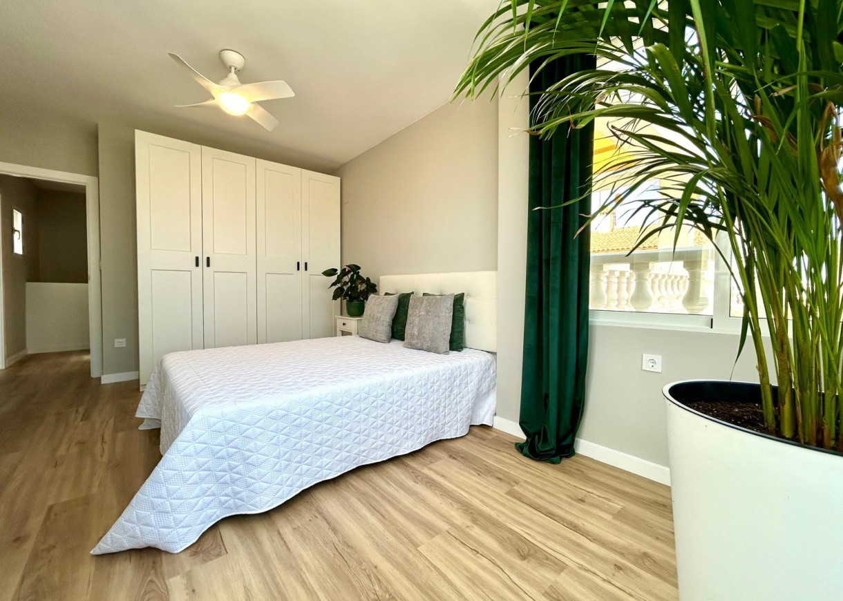 Resale - Terraced house - Orihuela - Urbanización Perla del Mar