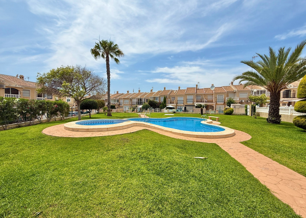 Resale - Town house - Torrevieja - Nueva Torrevieja - Aguas Nuevas