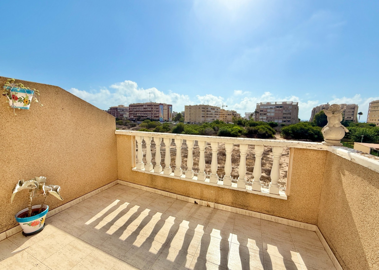 Venta - Villa / Semi separado - Torrevieja - Torreblanca