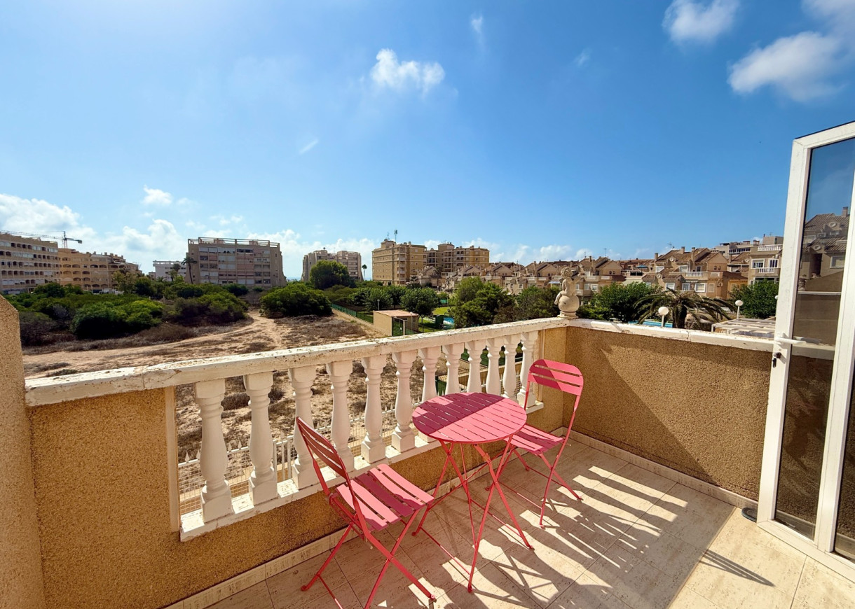 Venta - Villa / Semi separado - Torrevieja - Torreblanca