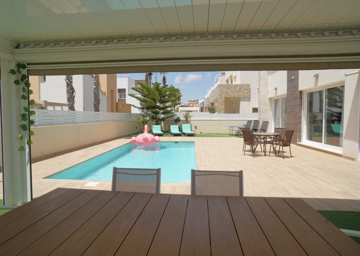 Resale - Villa - Torrevieja - Torreblanca