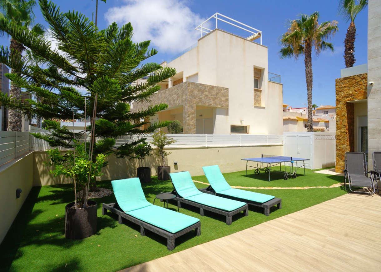 Resale - Villa - Torrevieja - Torreblanca