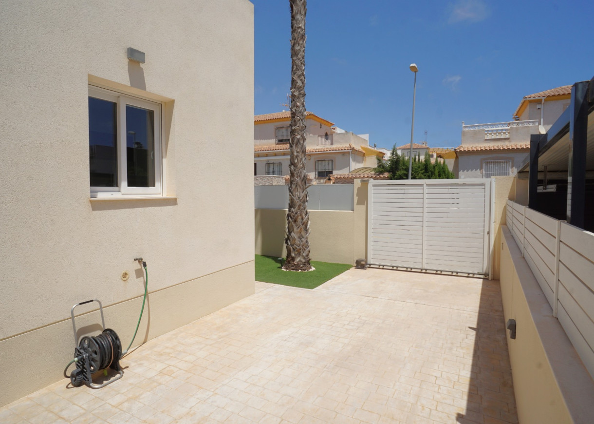 Resale - Villa - Torrevieja - Torreblanca