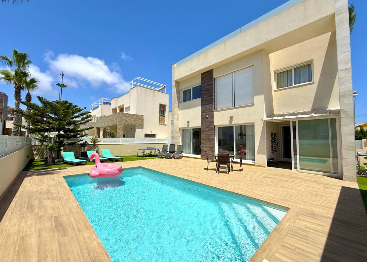 Resale - Villa - Torrevieja - Torreblanca