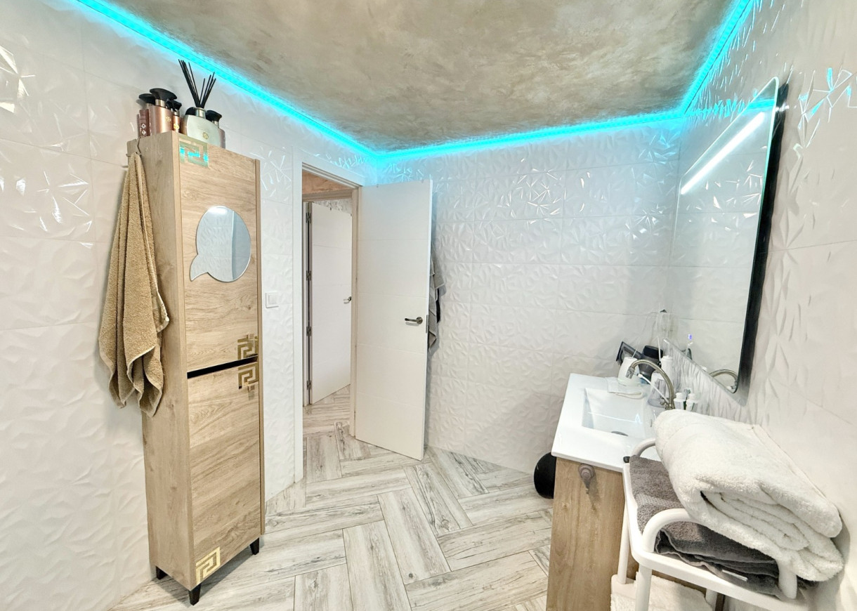 Resale - Bungalow - Torrevieja - San Luis / La Siesta