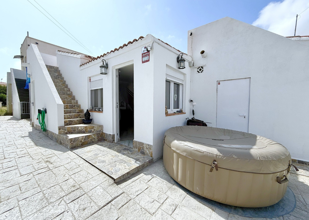 Resale - Bungalow - Torrevieja - San Luis / La Siesta