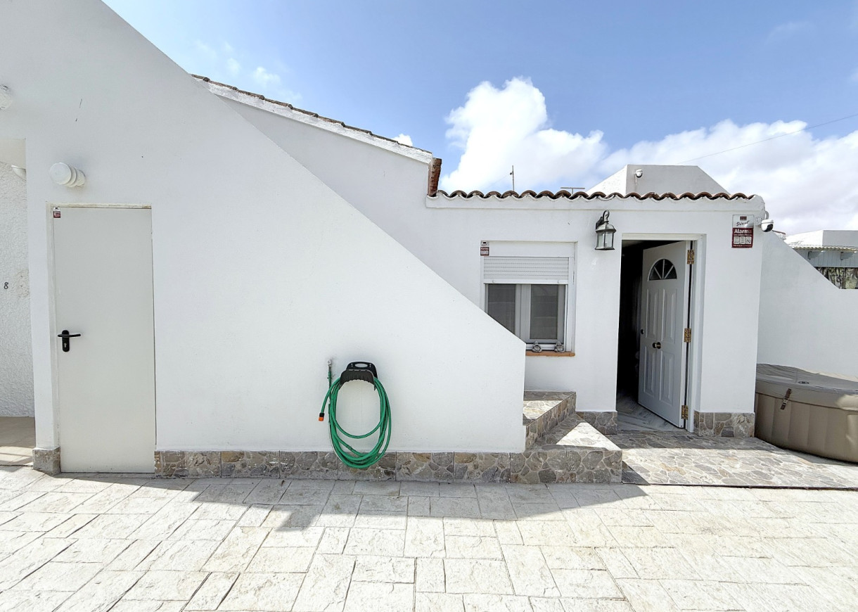 Resale - Bungalow - Torrevieja - San Luis / La Siesta