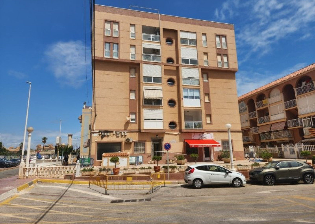 Resale - Apartment - La Mata