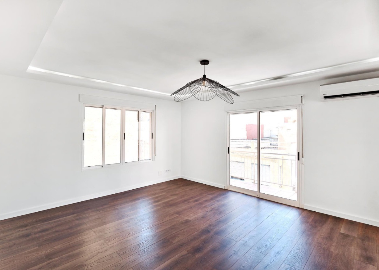 Resale - Apartment - Torrevieja - Playa del Cura