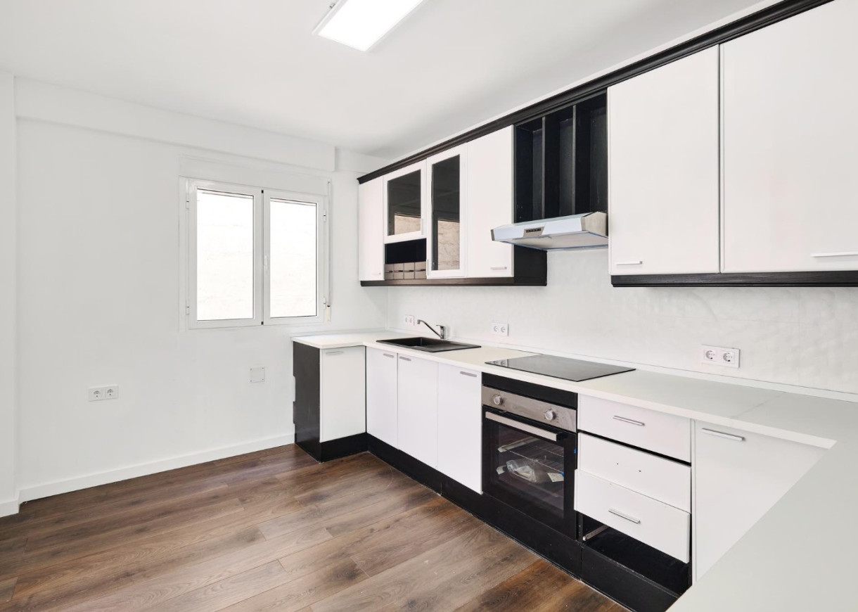 Resale - Apartment - Torrevieja - Playa del Cura