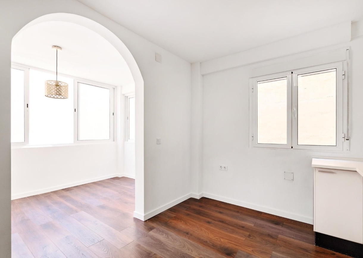 Resale - Apartment - Torrevieja - Playa del Cura