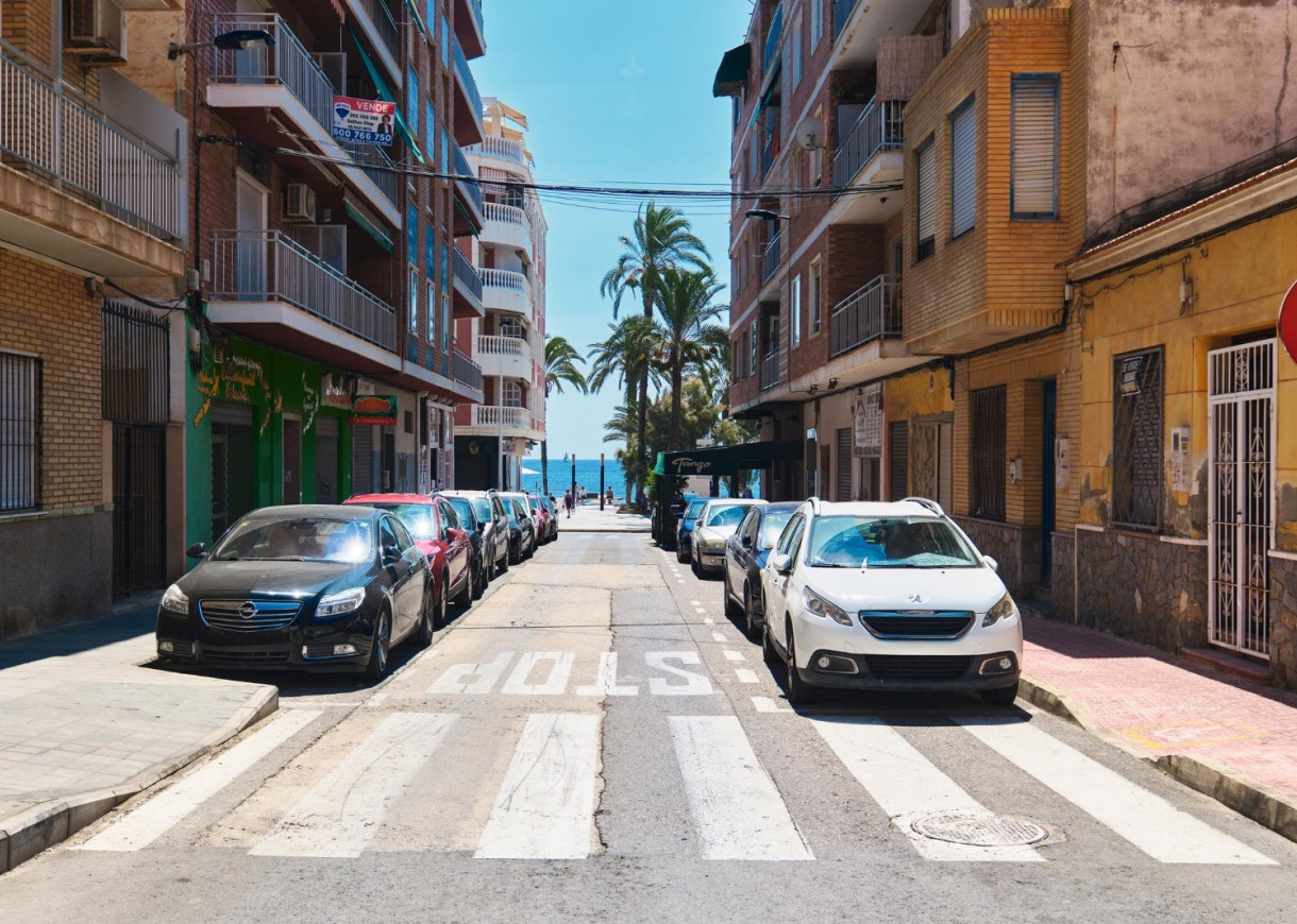Resale - Apartment - Torrevieja - Playa del Cura