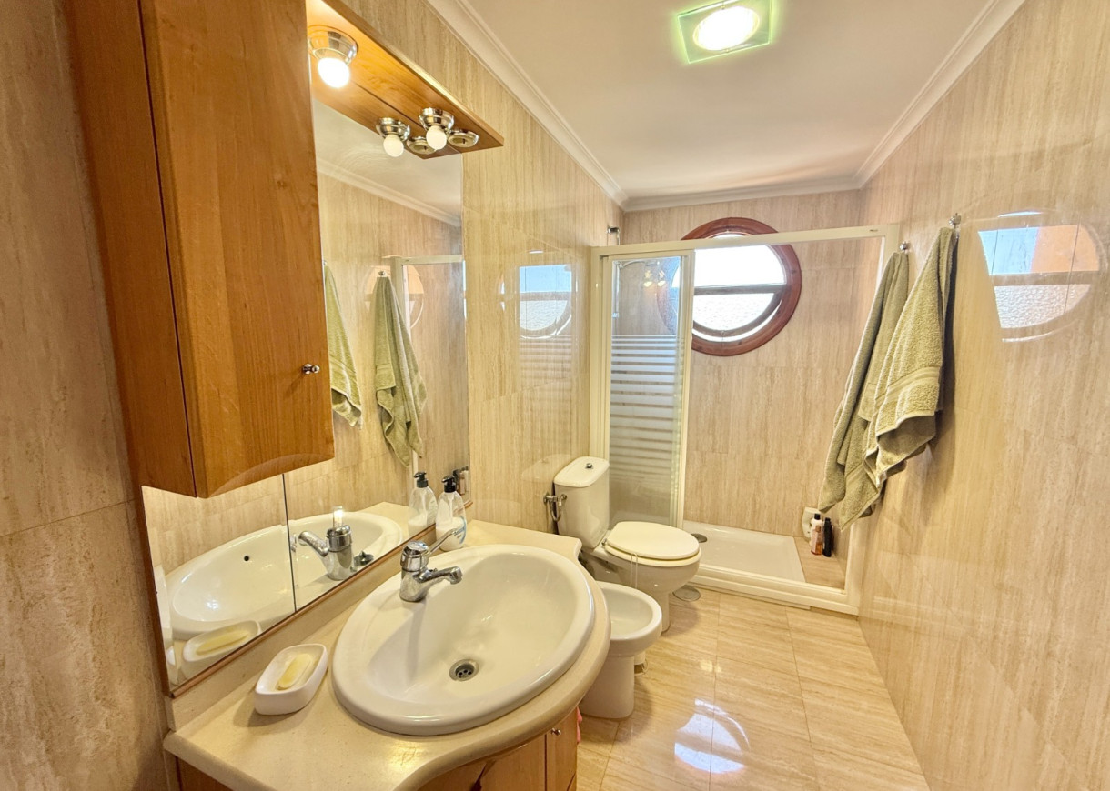 Resale - Apartment - Torrevieja - Nueva Torrevieja