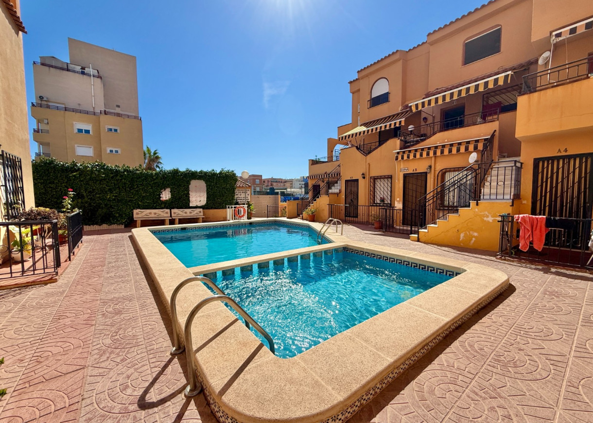 Resale - Apartment - Torrevieja - Nueva Torrevieja