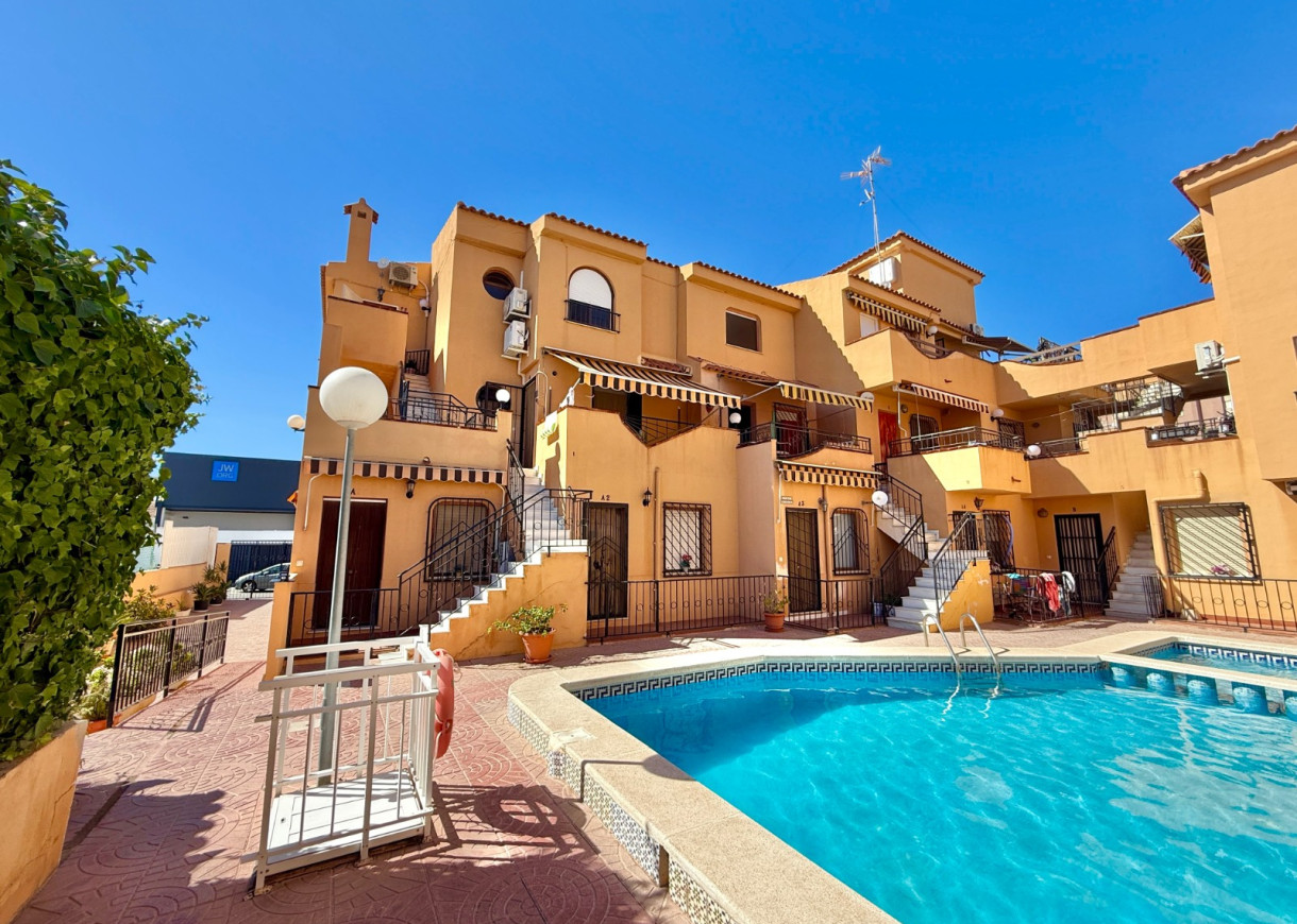 Resale - Apartment - Torrevieja - Nueva Torrevieja