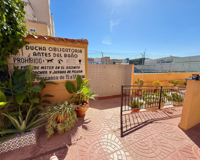 Resale - Apartment - Torrevieja - Nueva Torrevieja