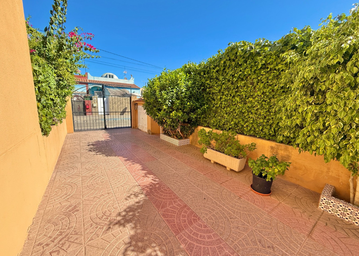 Resale - Apartment - Torrevieja - Nueva Torrevieja