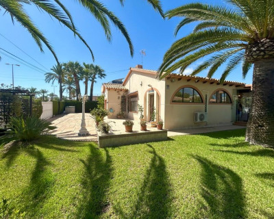 Resale - Villa - Orihuela Costa - Cabo Roig