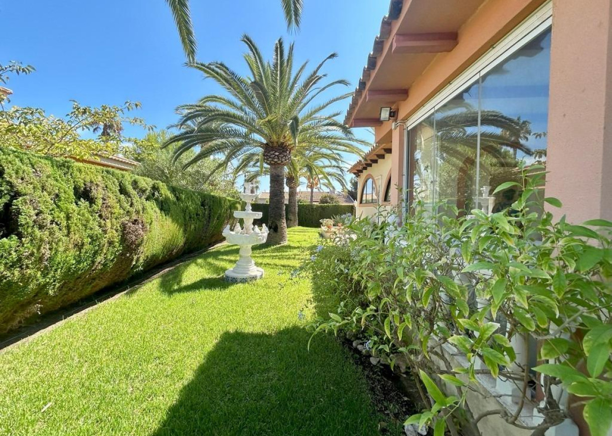 Resale - Villa - Orihuela Costa - Cabo Roig