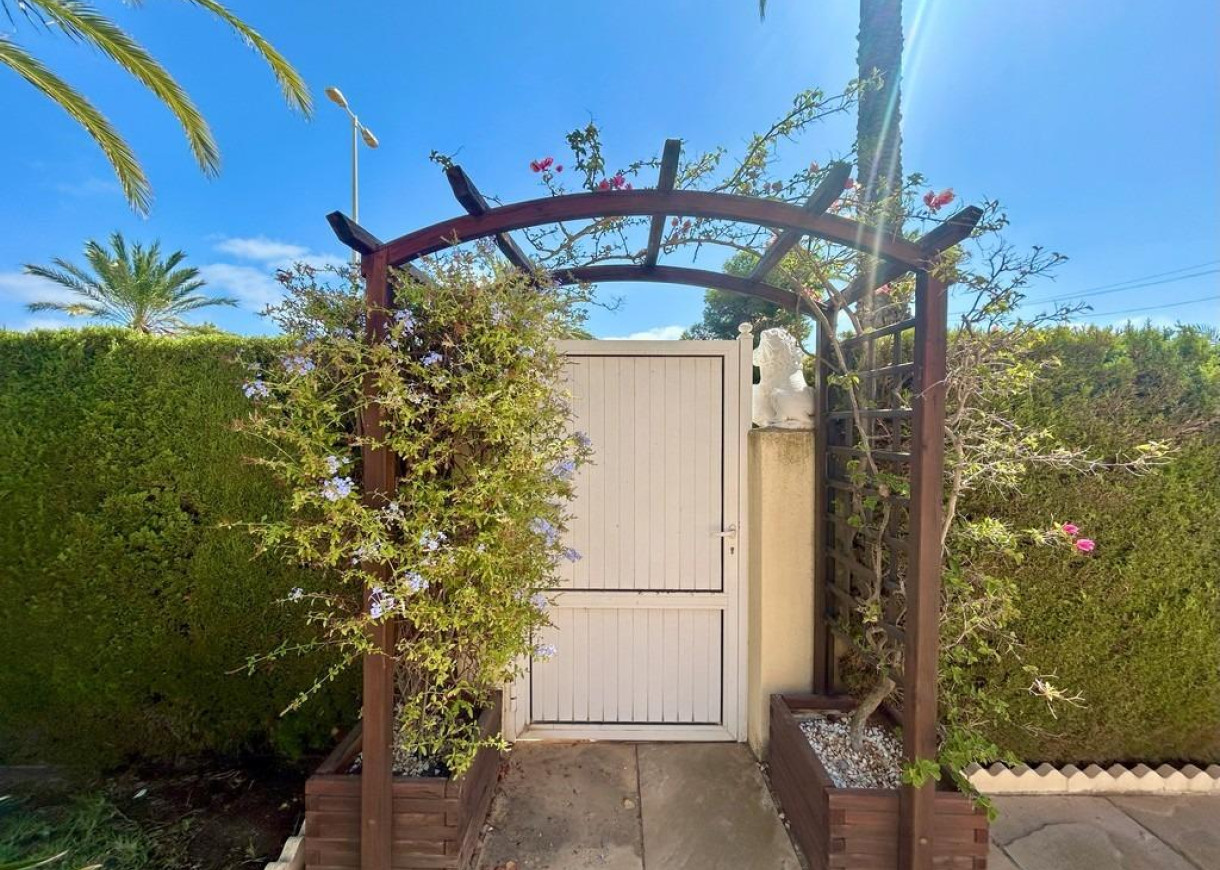 Resale - Villa - Orihuela Costa - Cabo Roig