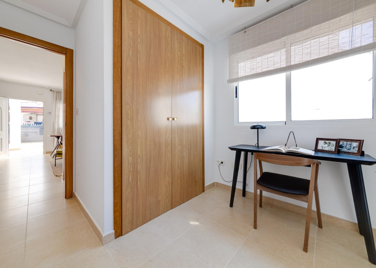 New Build - Villa - San Fulgencio - El Oasis