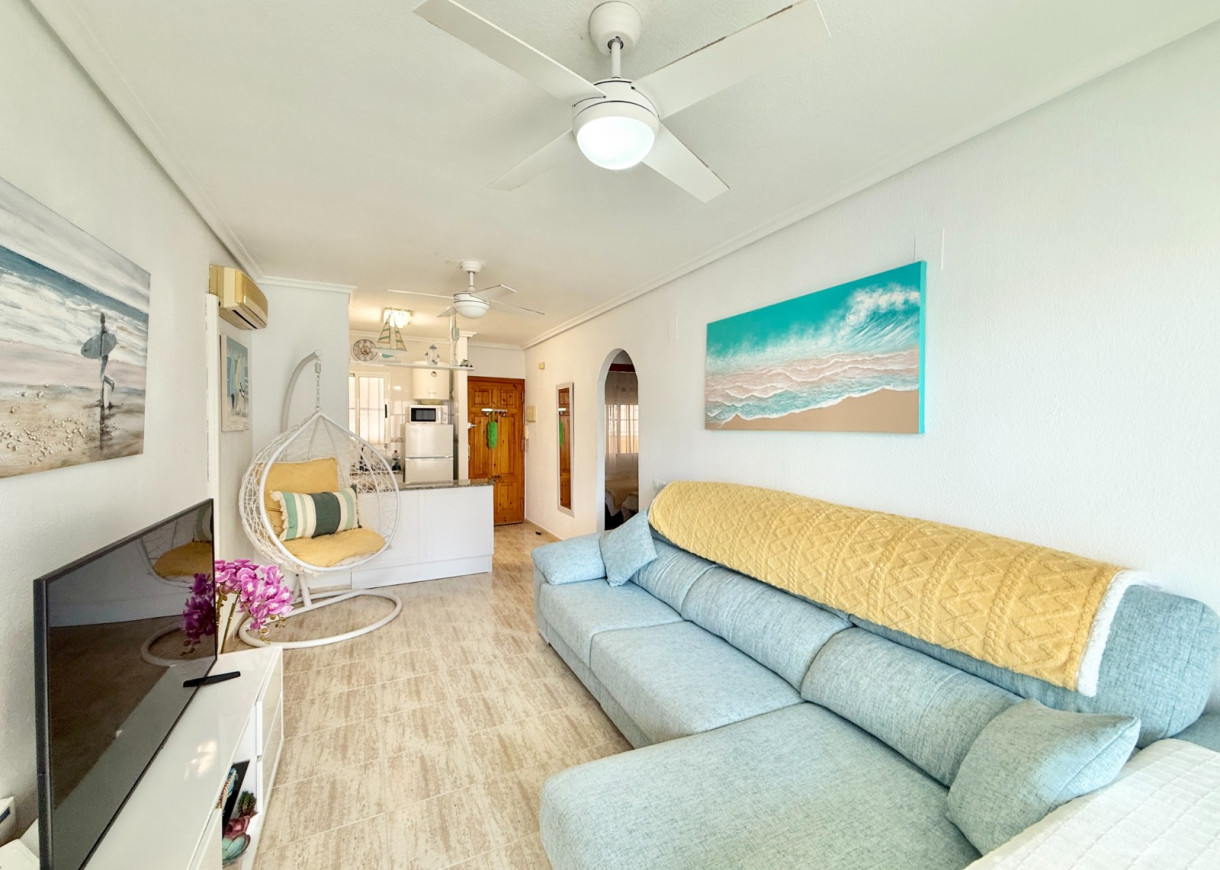 Resale - Apartment - Torrevieja - San Luis / La Siesta