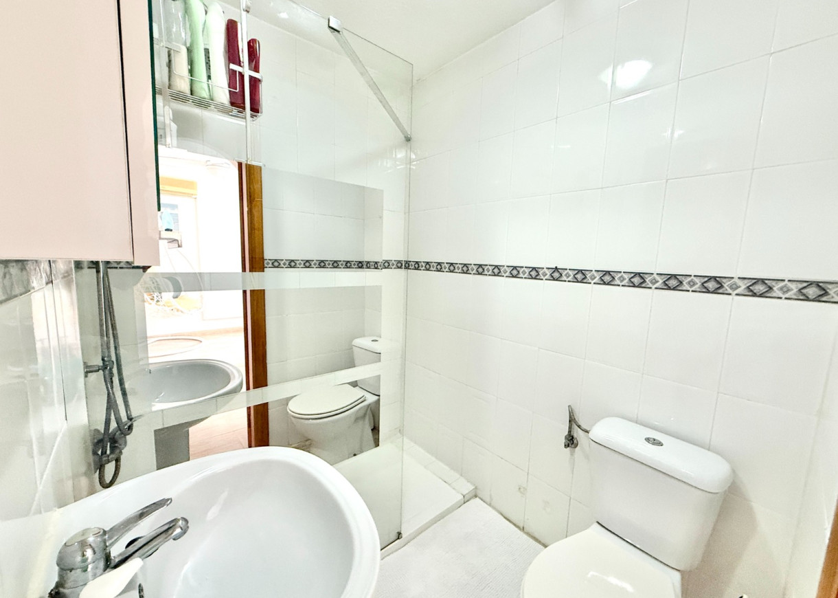 Resale - Apartment - Torrevieja - San Luis / La Siesta