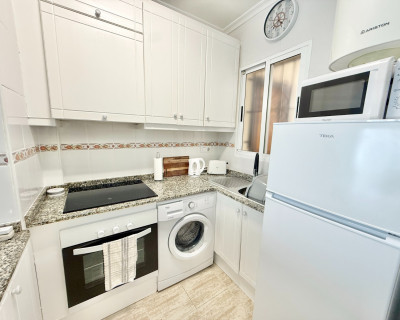 Resale - Apartment - Torrevieja - San Luis / La Siesta